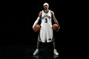 Duomi sports-跨界巅峰对决，TheShy与姆巴佩激战IG，50分钟精彩胜负难料